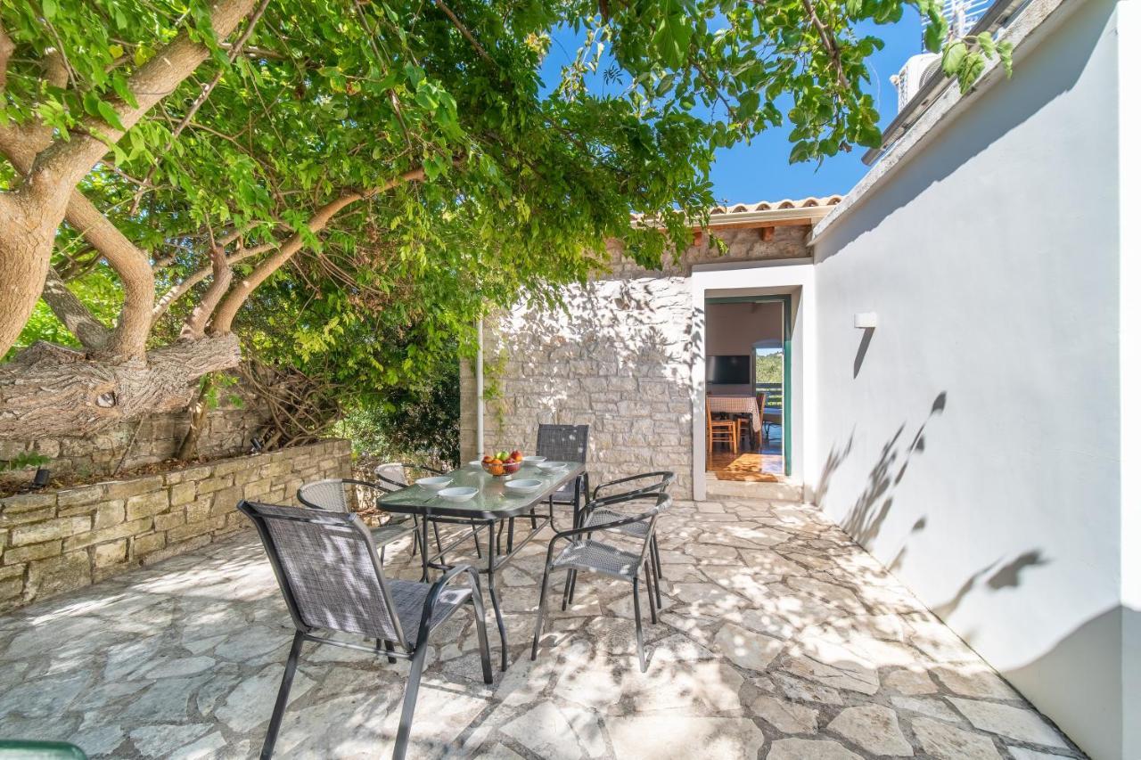 Villa Adamantia Paxos Gáiosz Kültér fotó